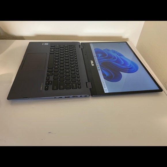 Asus VivoBook Flip 14, Intel i3, 8th Gen, Win 11, 2-in-1, & Made 2018 - Picture 3 of 12